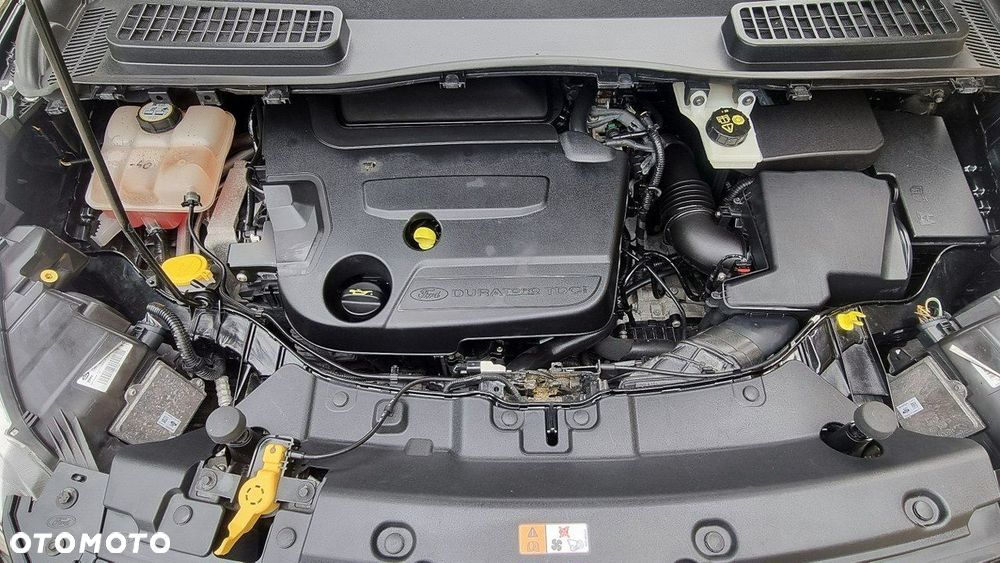 Ford Kuga - 12