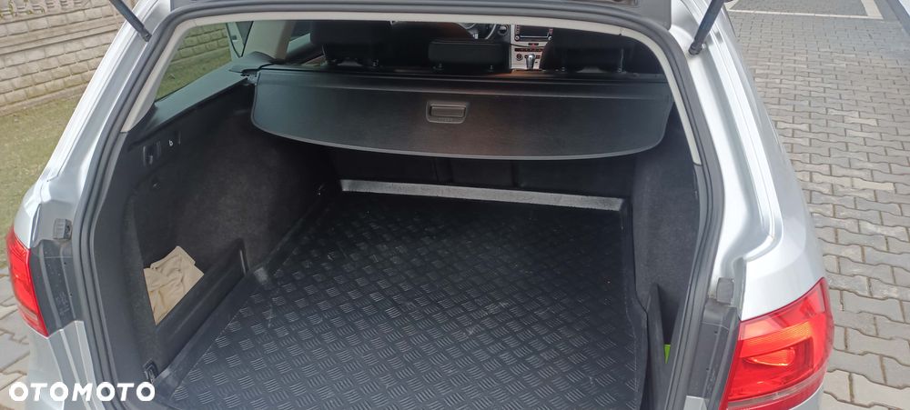 Volkswagen Passat 2.0 TDI 4Mot Highline DSG - 8