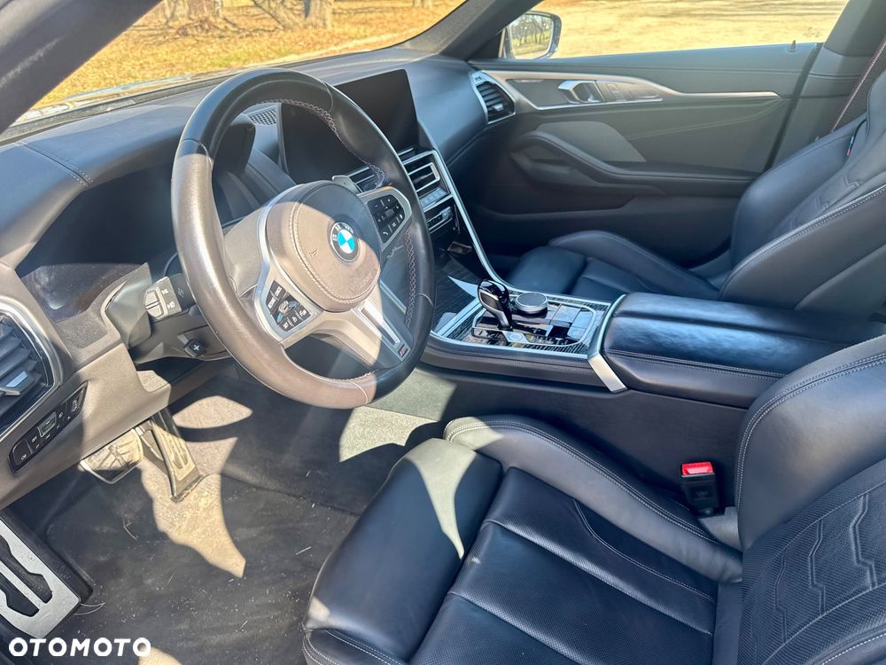 BMW Seria 8 - 18