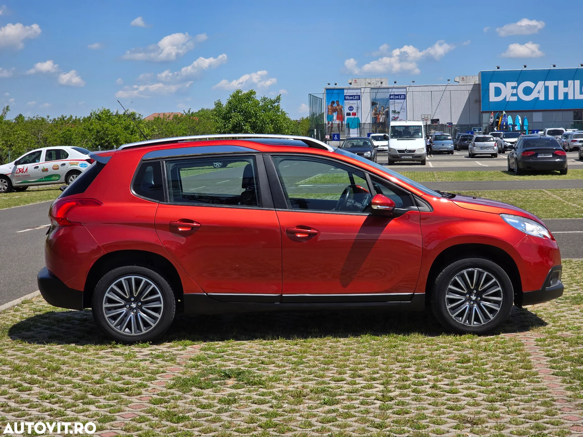 Peugeot 2008 1.2 e-VTi STT ETG Allure - 11