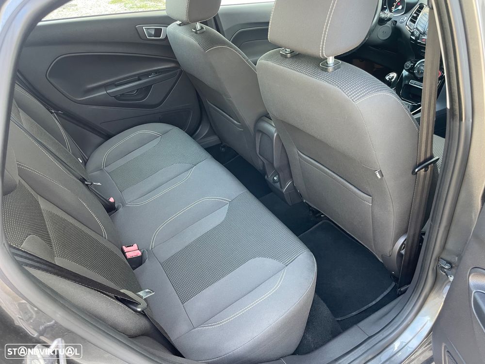 Ford Fiesta 1.0 T EcoBoost Titanium - 10