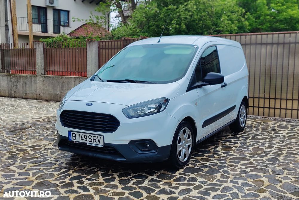 Ford Tourneo Courier - 1
