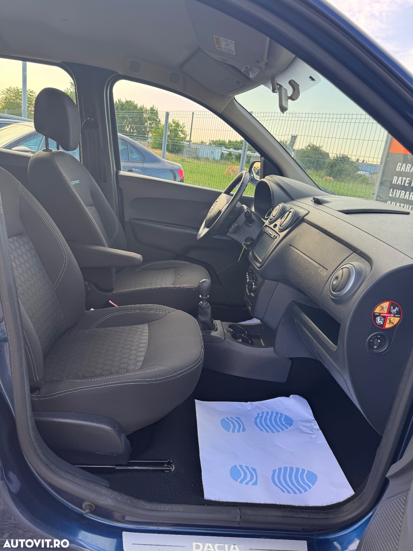 Dacia Lodgy 1.5 dCi Stepway - 12