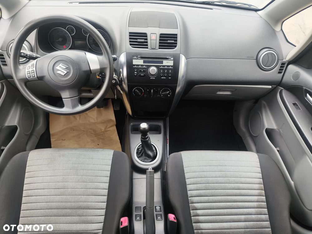 Suzuki SX4 1.6 Premium 4WD - 13