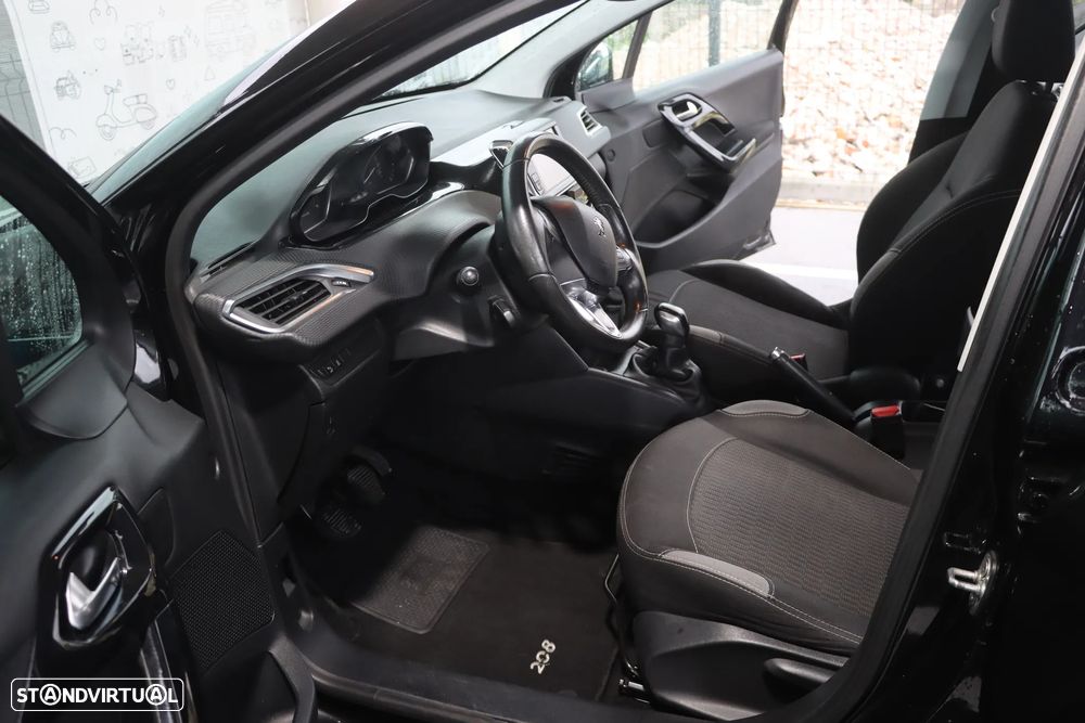 Peugeot 208 1.6 BlueHDi Style - 14
