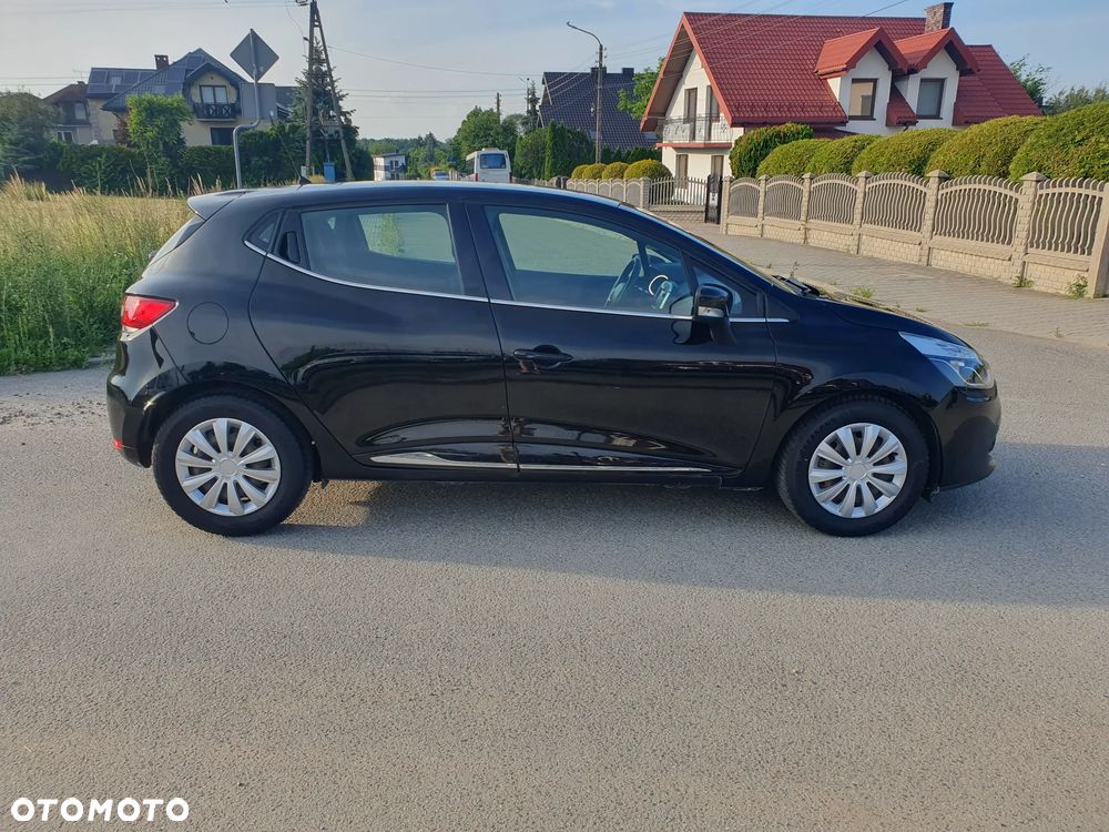 Renault Clio 1.2 16V Life - 4