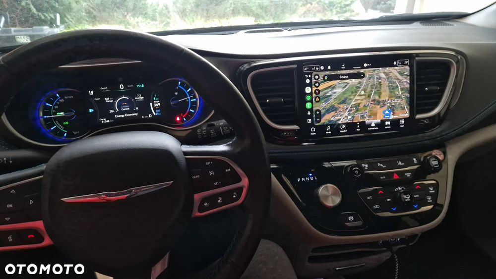 Chrysler Pacifica - 7