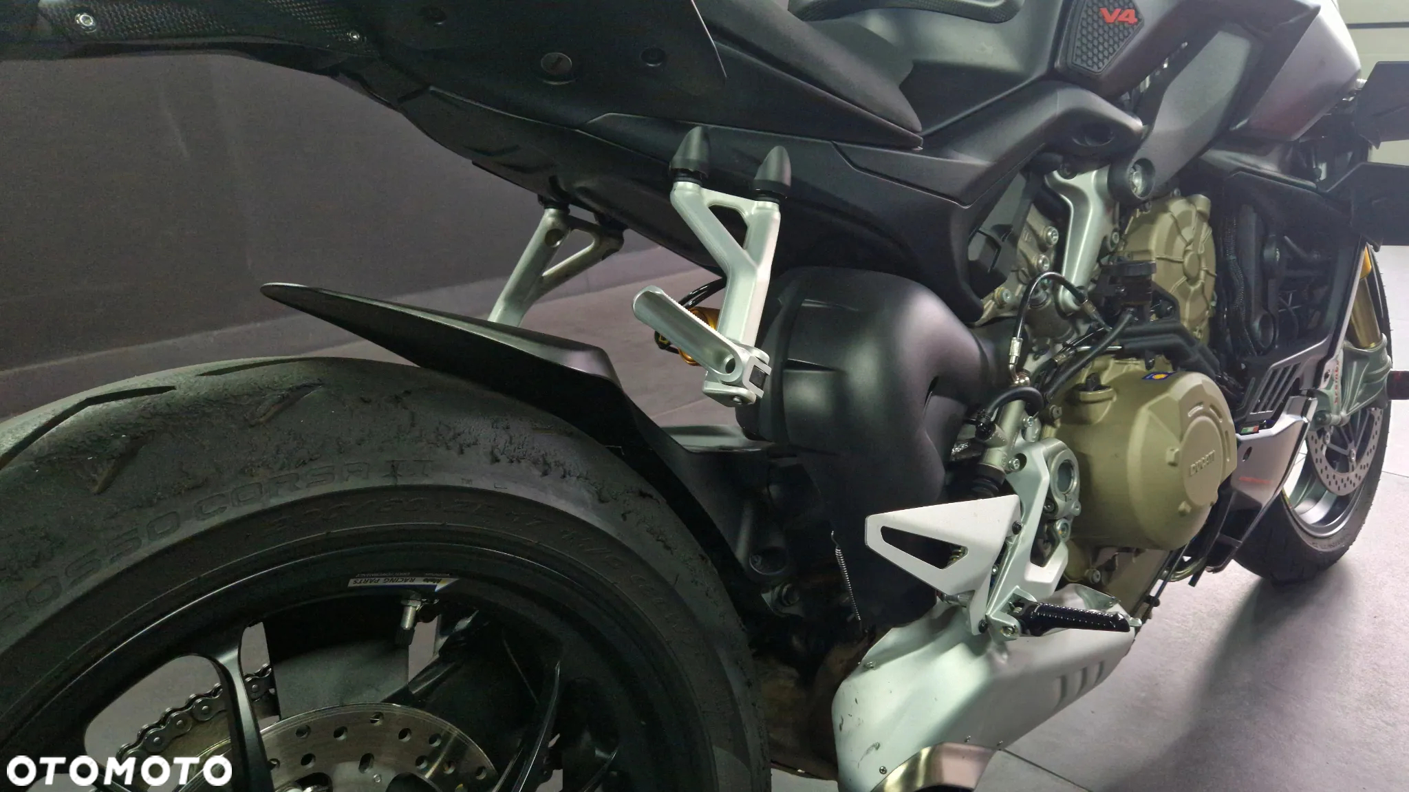 Ducati Streetfighter V4 - 10