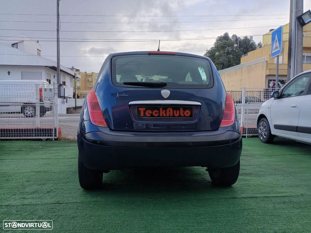 Lancia Ypsilon 1.2 16V Fashion - 8