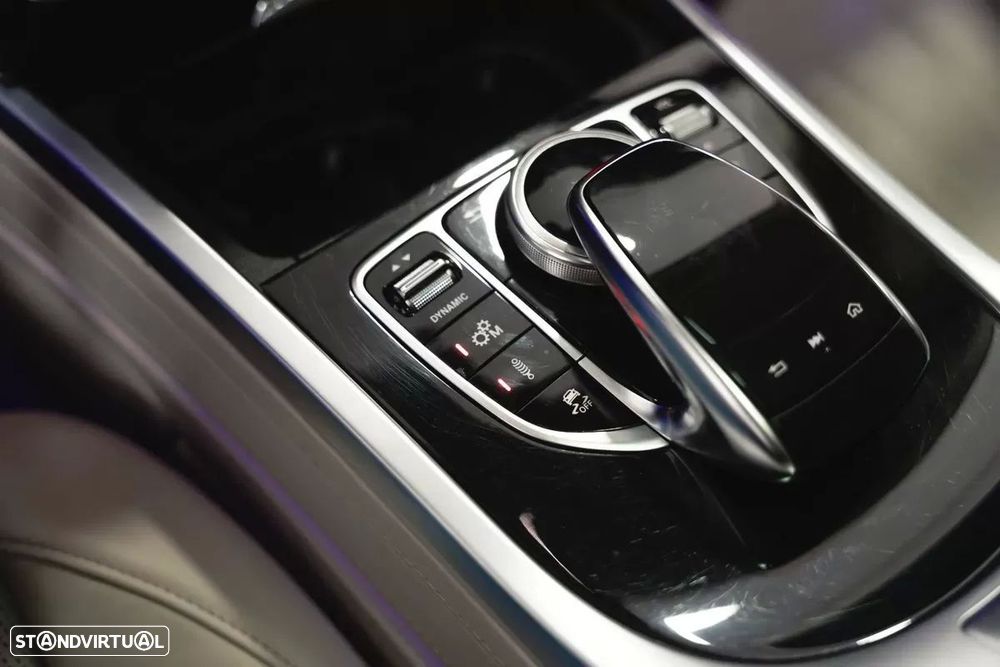 Mercedes-Benz G 63 AMG Speedshift 9G-TRONIC - 26