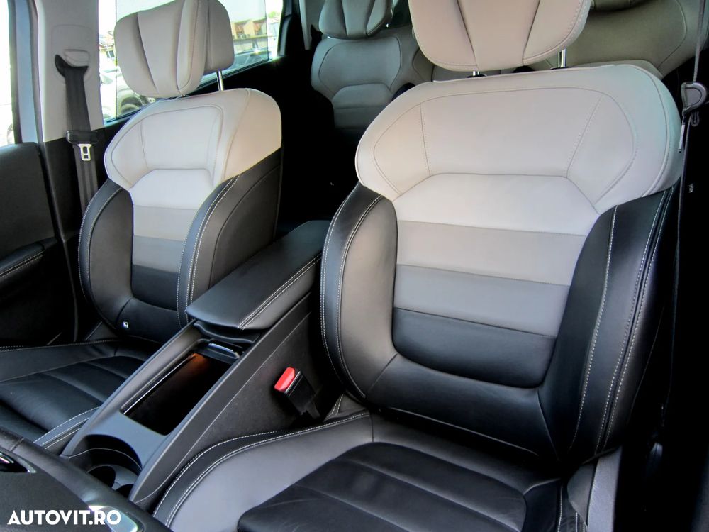 Renault Grand Scenic - 31