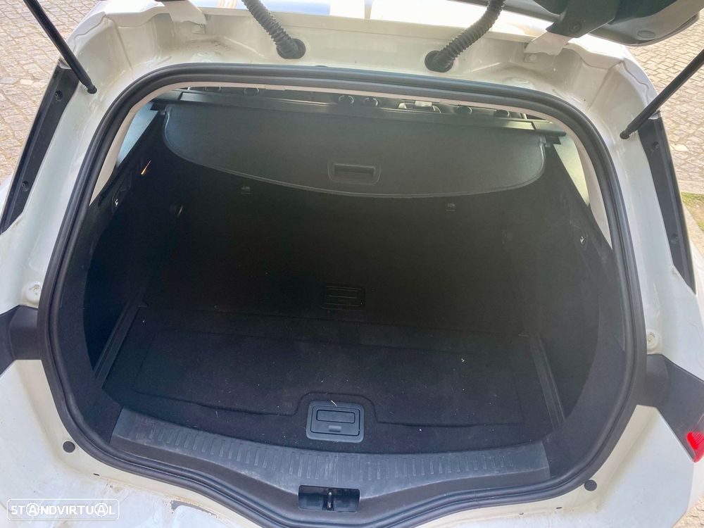 Renault Mégane Sport Tourer 1.5 dCi Comfort SS - 25