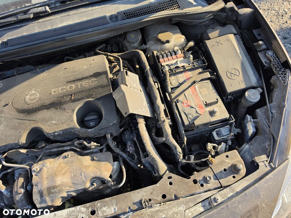 Opel Cascada 2.0 CDTI ecoFLEX Start/Stop Active - 8