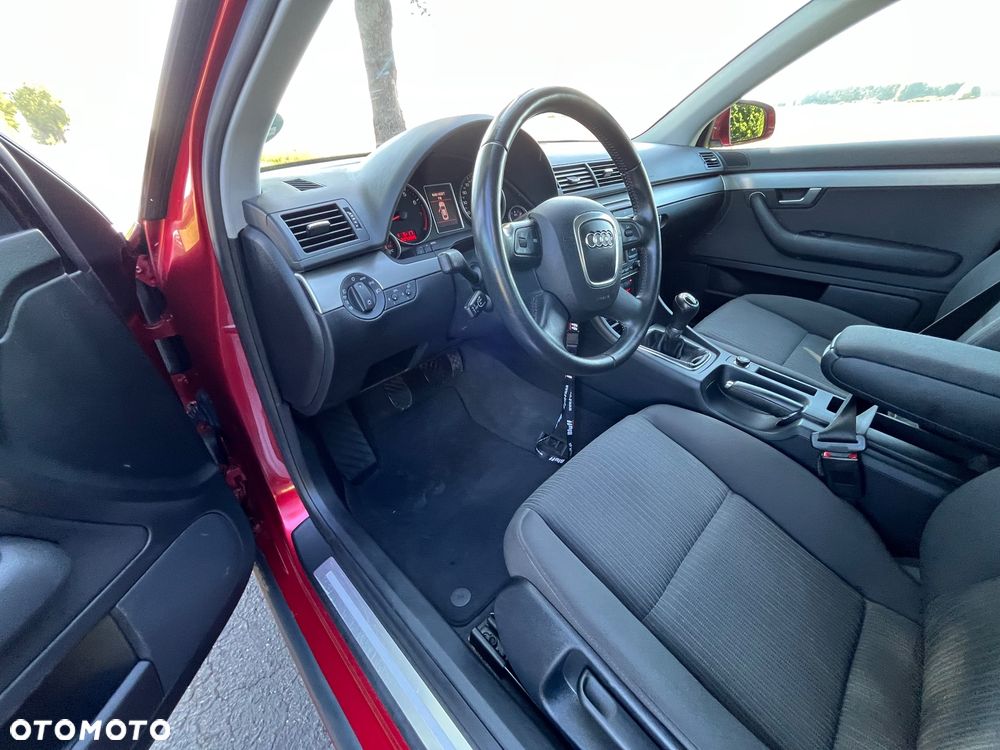 Audi A4 Limousine 2 - 26