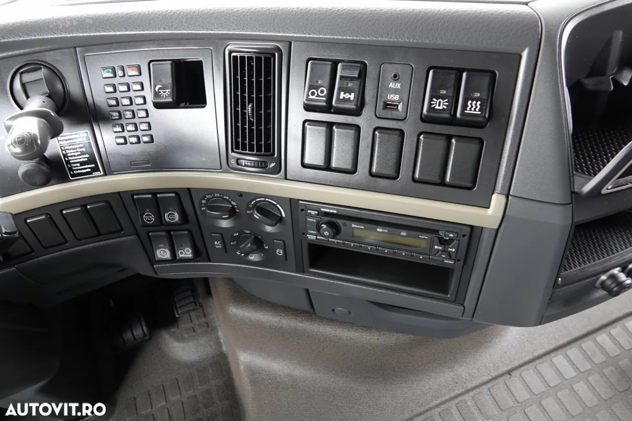 Volvo FH 540 / PUSHER / Tractor cu 3 axe / RETARDER / I-PARK COOL / AXIE LIFTING DIRECȚIE / PIELE / IMPORTAT - 30