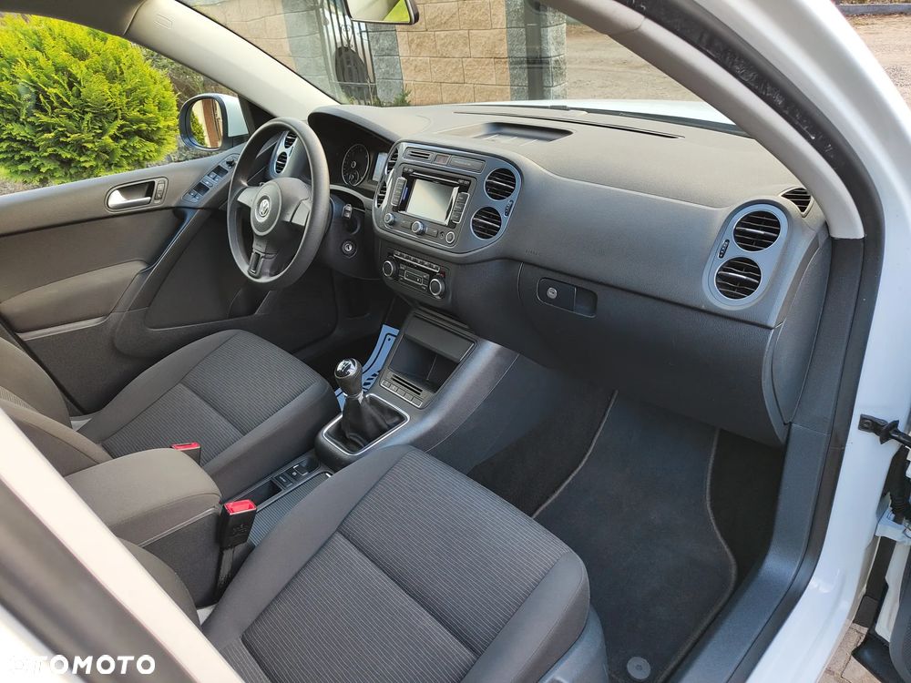 Volkswagen Tiguan 2.0 TDI DPF BlueMotion Technology Trend & Fun - 12