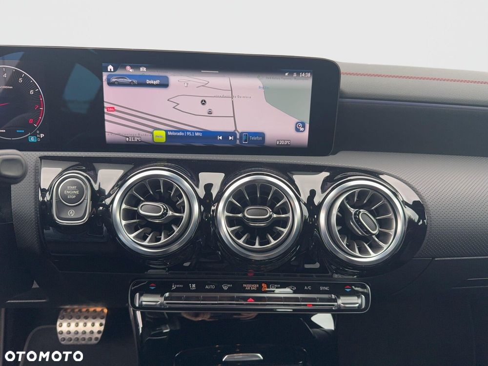 Mercedes-Benz CLA 200 mHEV AMG Line 7G-DCT - 14
