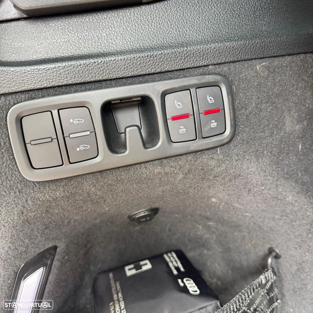 Audi Q7 3.0 TDI quattro S-line Tiptronic 7L - 34