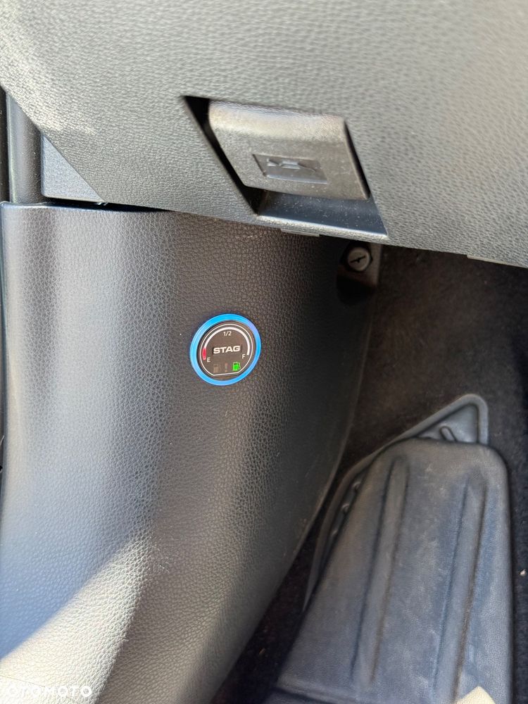 Toyota Corolla 1.6 Comfort - 9