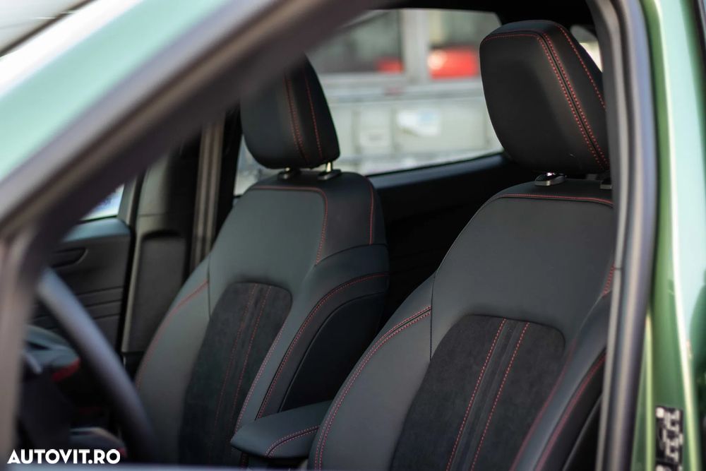 Ford Kuga 1.5 EcoBoost A8 FWD ST-Line X - 33