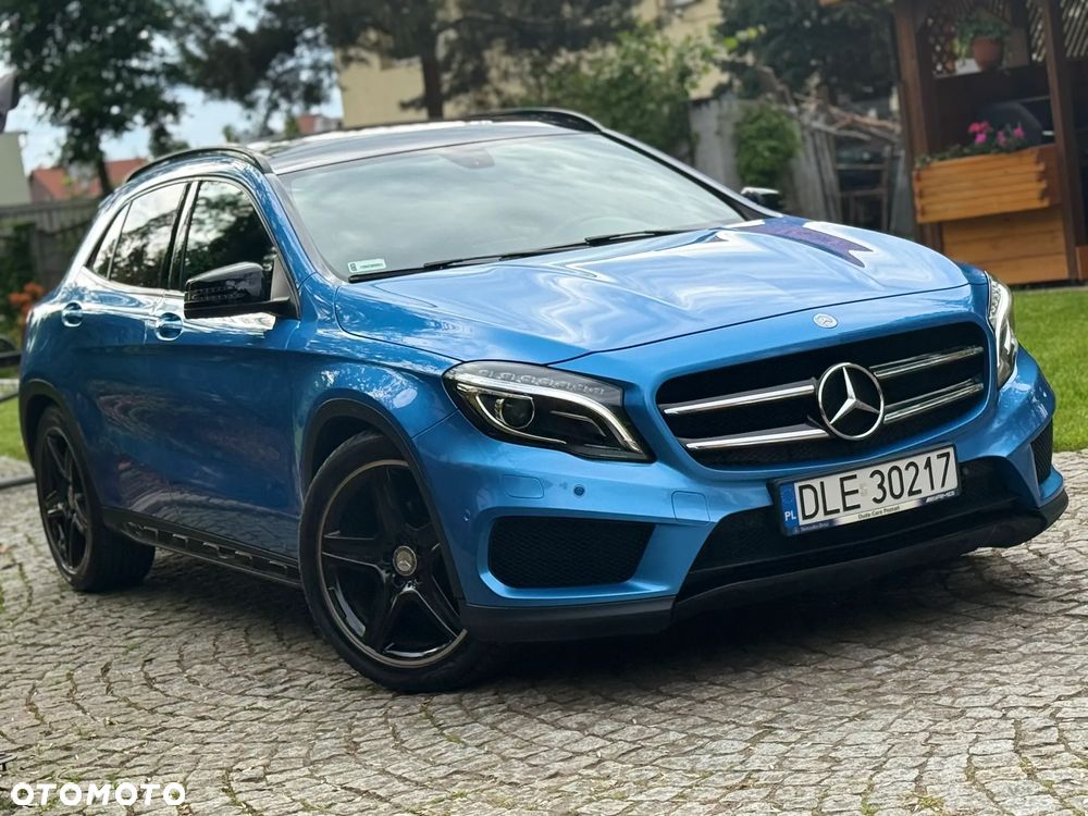 Mercedes-Benz GLA - 40