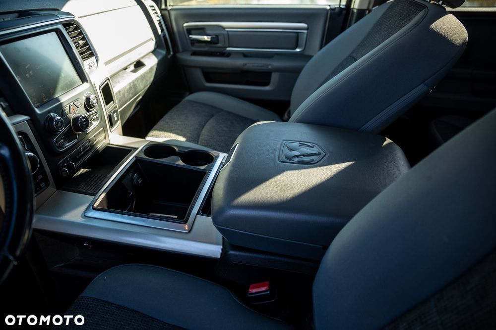 Dodge RAM 5.7 4x4 - 11