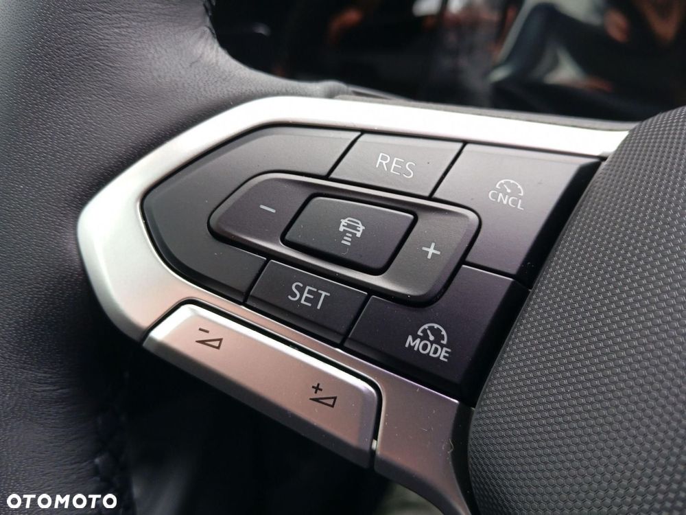 Volkswagen Golf - 13