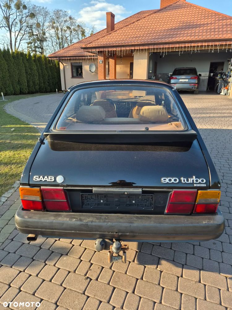 Saab 900 - 13