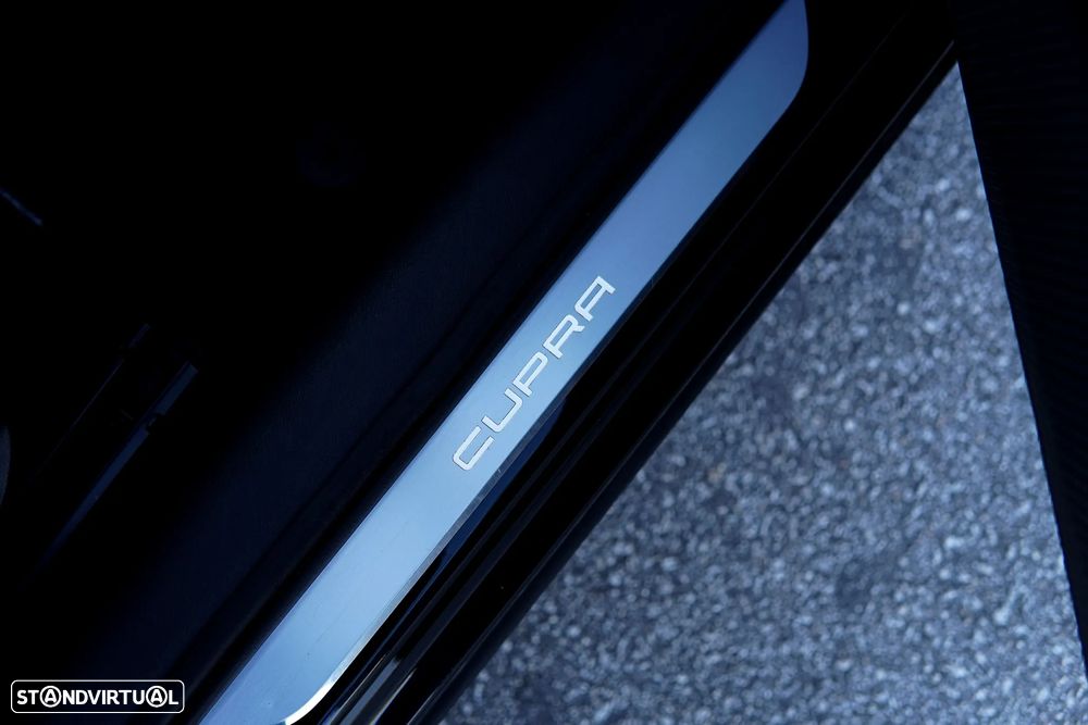 Cupra Formentor 1.4 e-Hybrid Plus DSG - 28