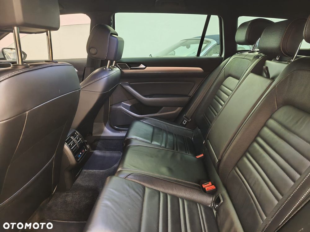Volkswagen Passat 2.0 TDI Bi-Turbo BMT 4Mot Highline DSG - 27
