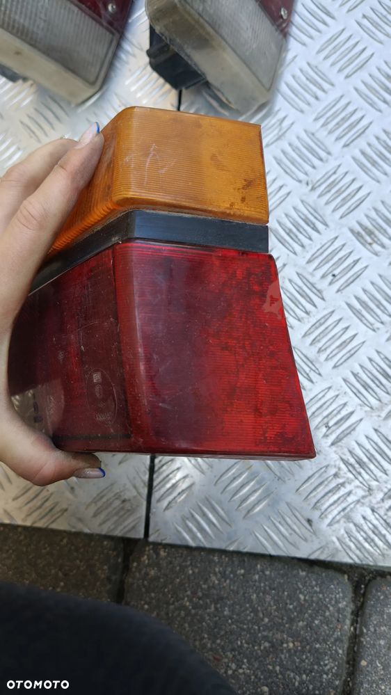 Lampa prawy tył VW Passat B1 sedan kombi passat B2 kombi - 19