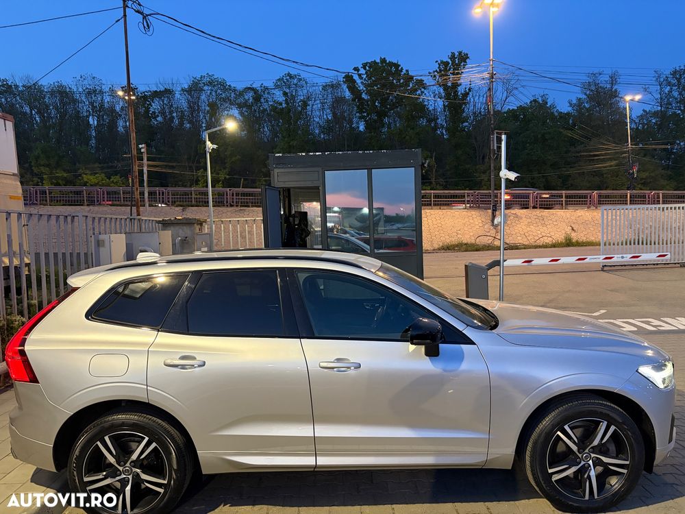 Volvo XC 60 B4 MHEV AT8 FWD R-Design - 4