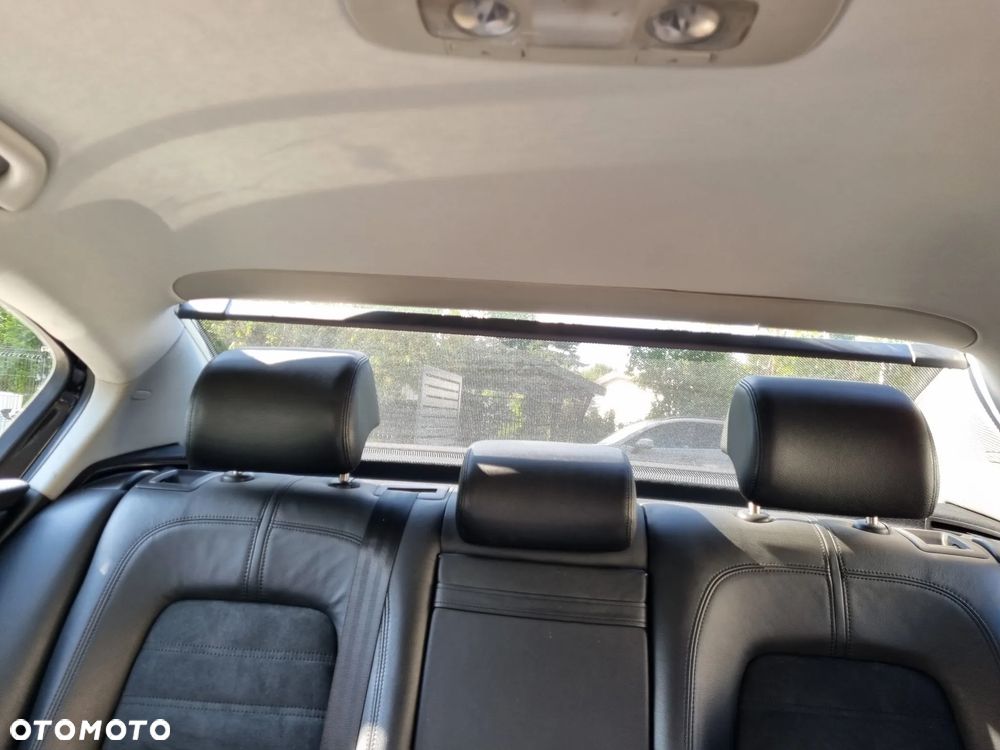 Volkswagen Passat 2.0 TDI DPF Highline - 19