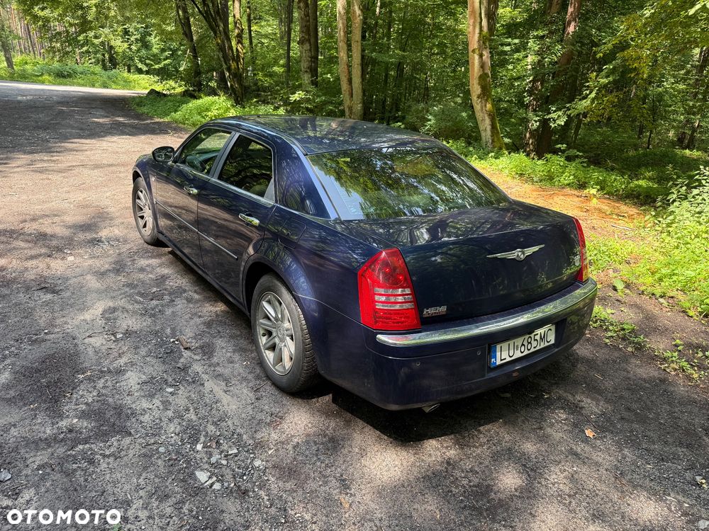 Chrysler 300C 5.7 V8 Hemi - 6