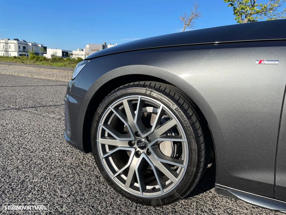 Audi A4 Avant 40 TDI S tronic S line - 2