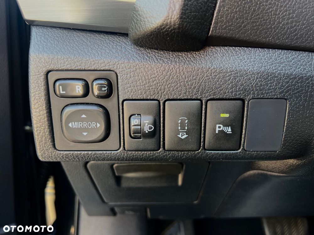 Toyota Auris - 13