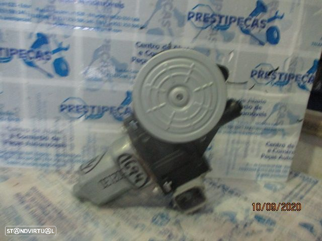 Motor Elevador Vidro 82730CV01B NISSAN JUKE 2015 TE NISSAN JUKE 1 FASE 2 2015 1.2I 115CV 5P BRANCO TE - 2