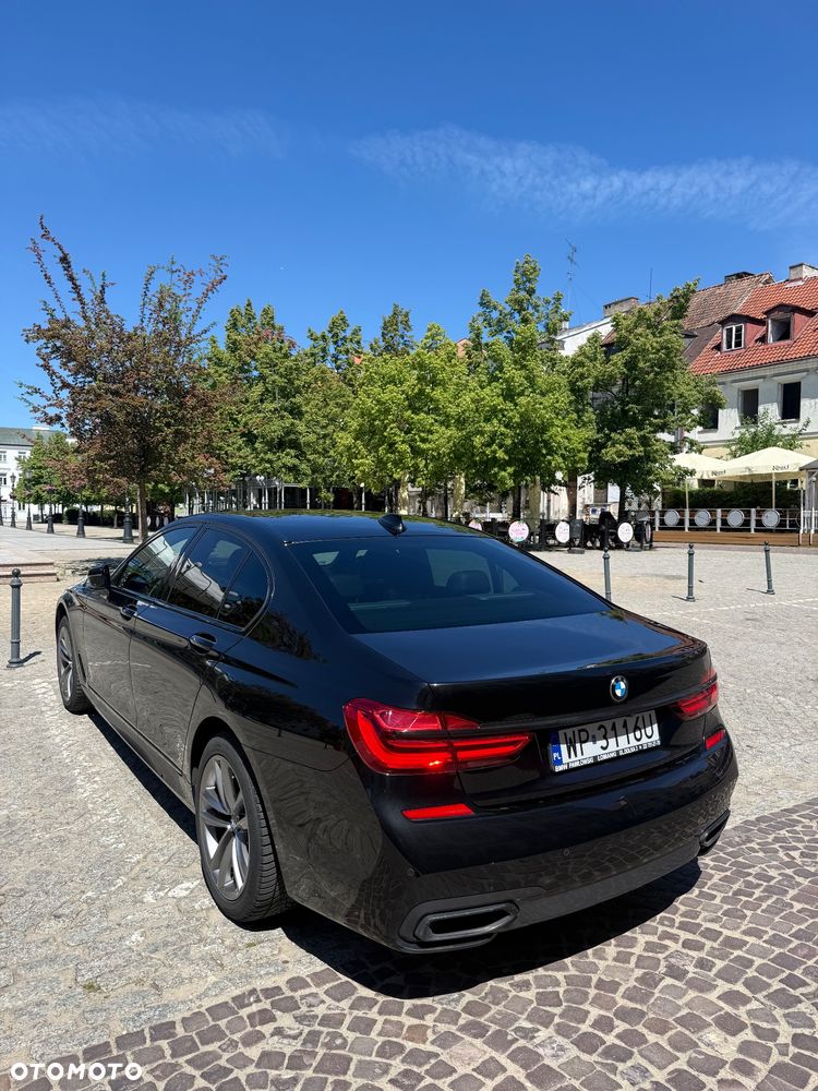 BMW Seria 7 740d xDrive - 9