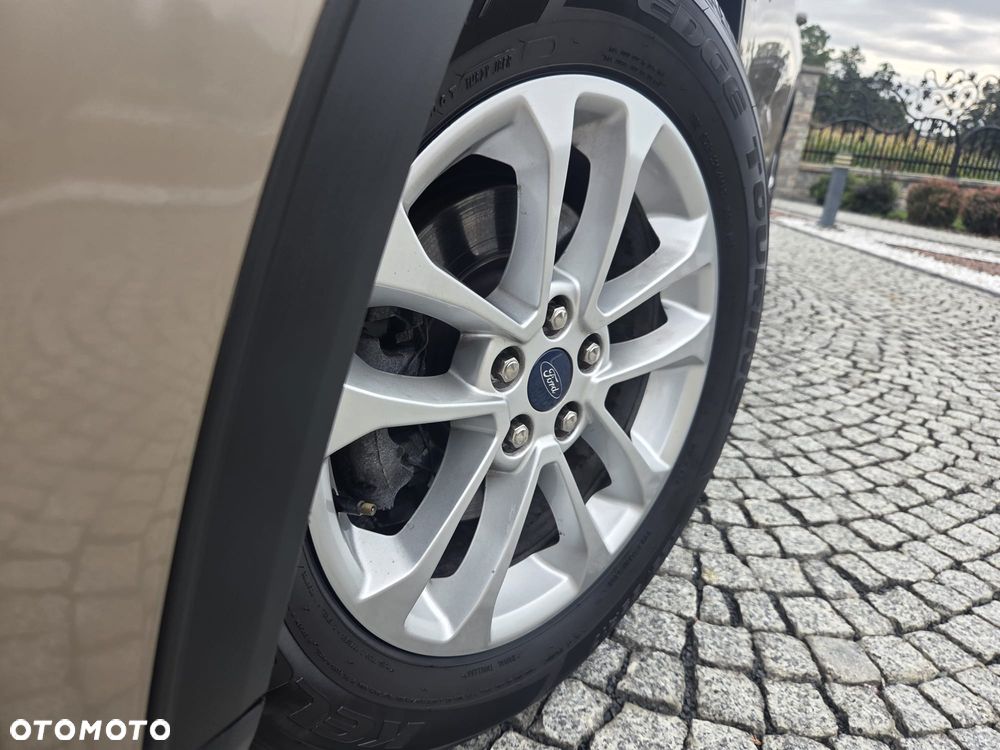 Ford Kuga - 6