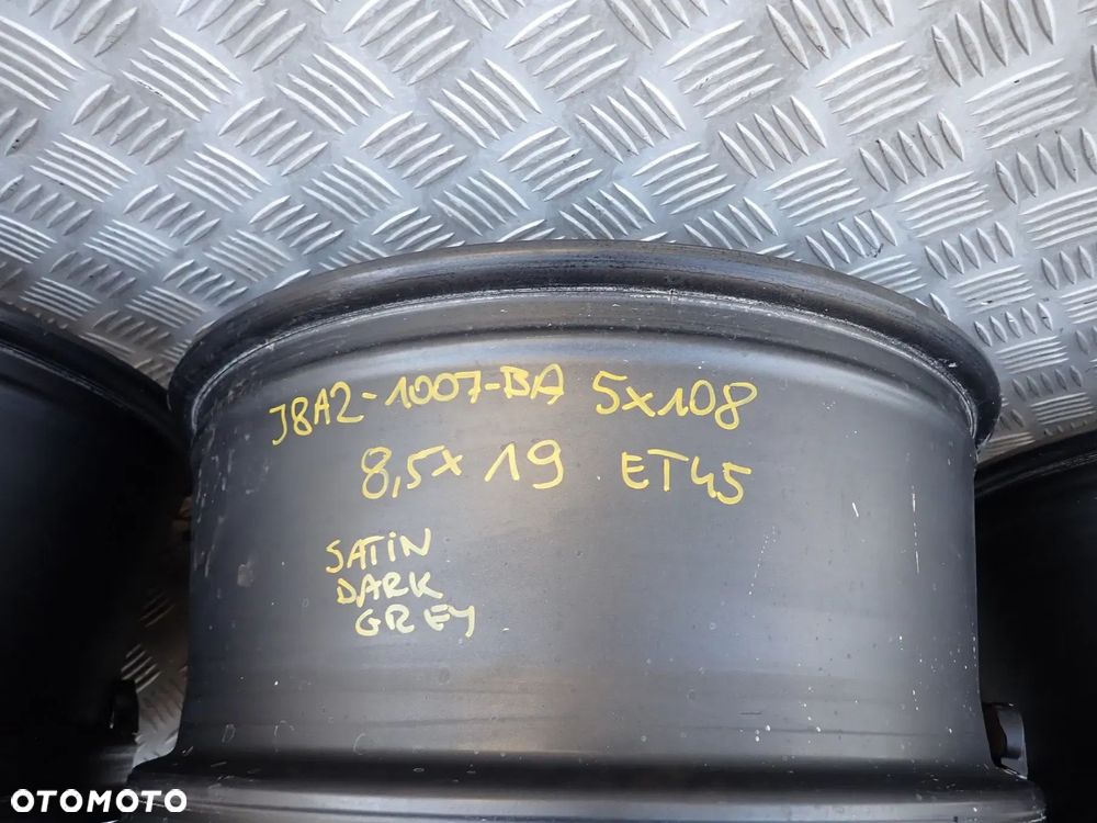 FELGI ALUMINIOWE LAND ROVER VELAR 5X108 8,5Jx19 ET45 - 8