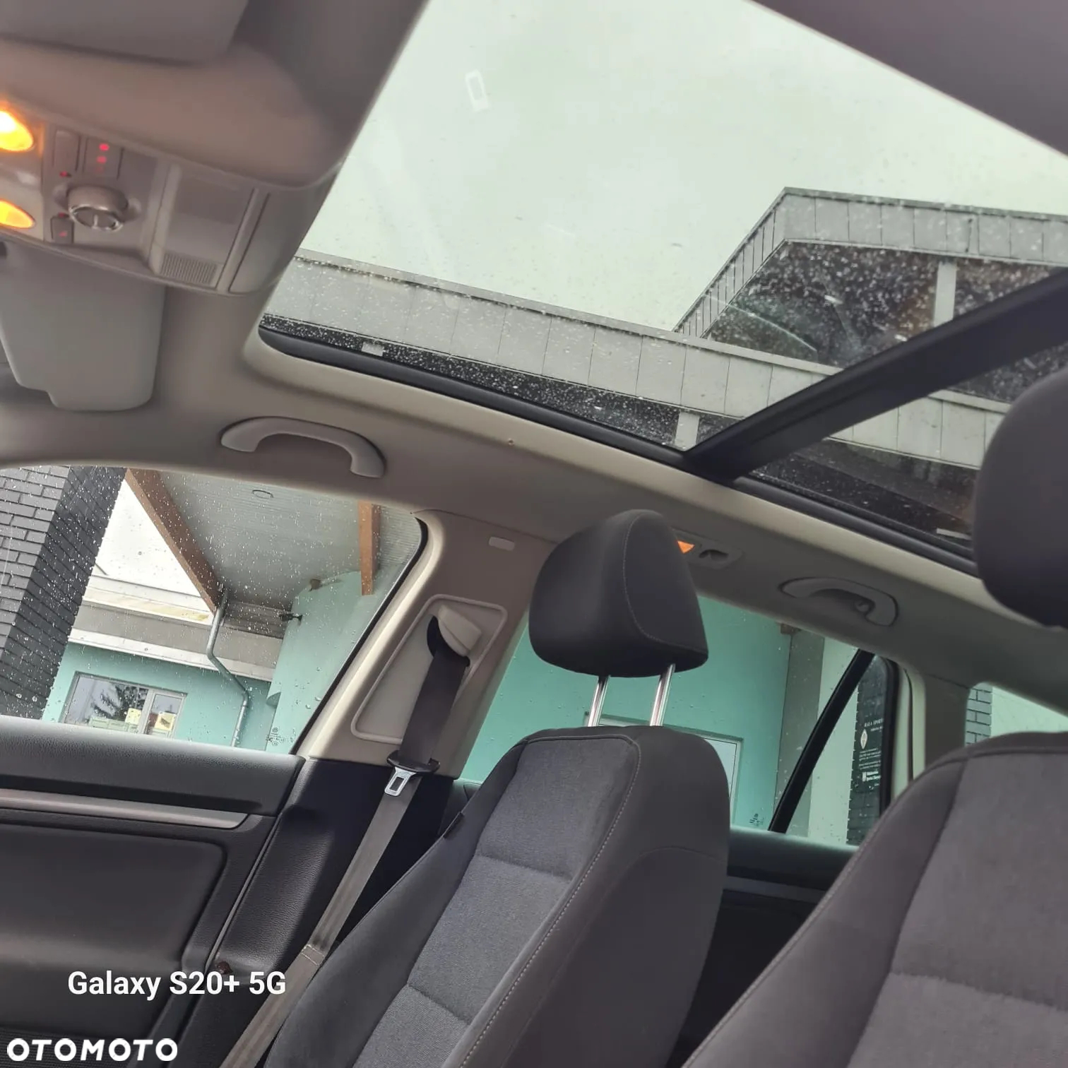 Volkswagen Golf 1.6 TDI DPF BlueMotion Technology MATCH - 31
