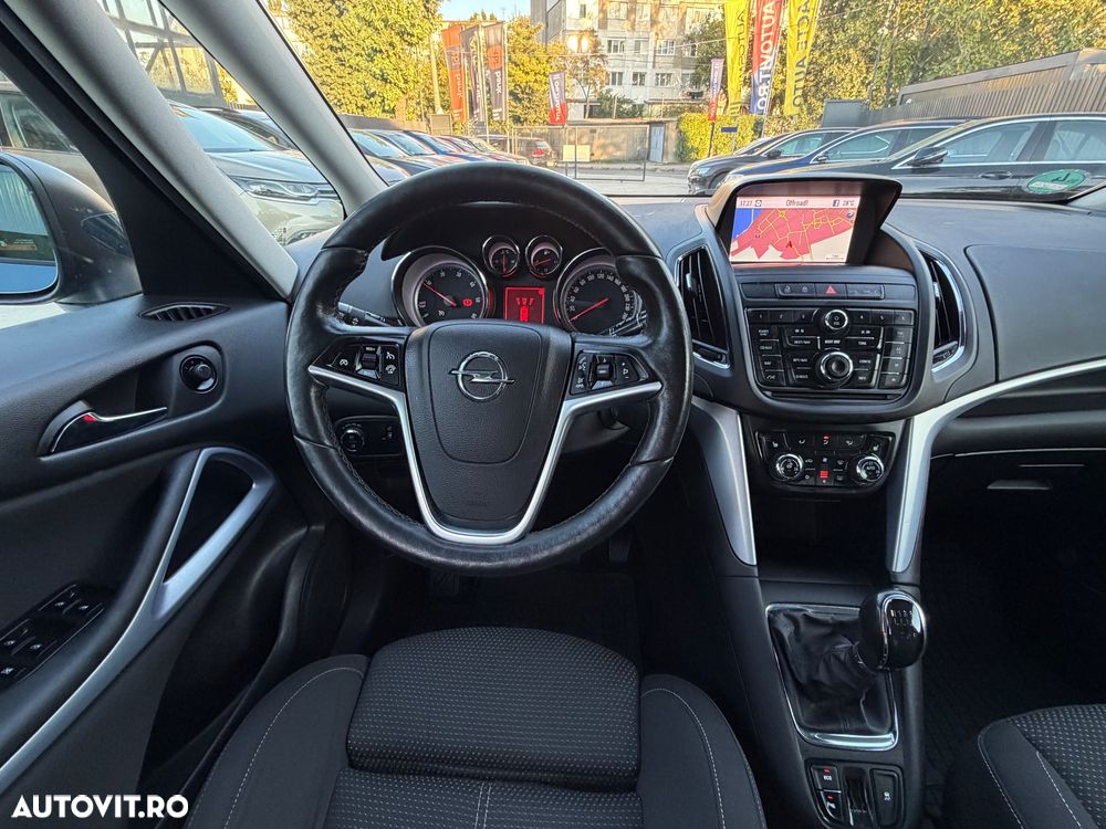 Opel Zafira - 13