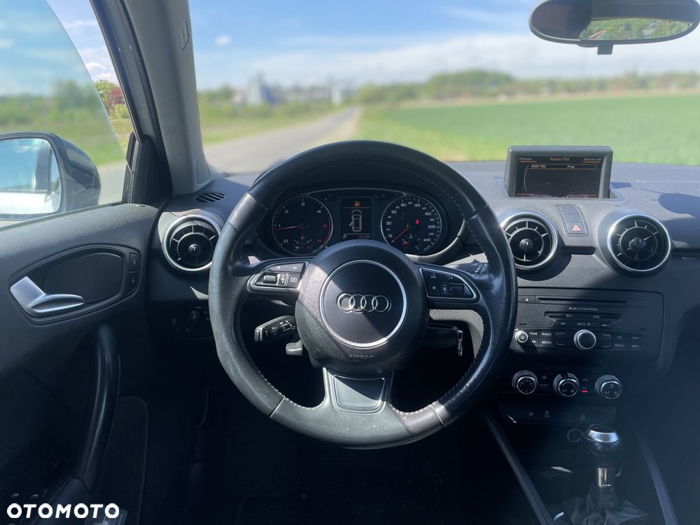 Audi A1 Sportback 1.6 TDI Ambition S tronic - 25
