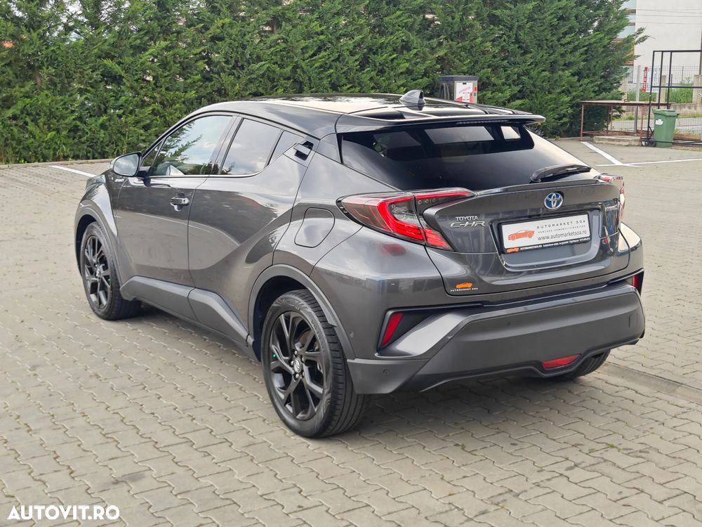 Toyota C-HR ver-1-8-hsd-122-cp-4x2-cvt-c--ult-style-bi--tone - 3