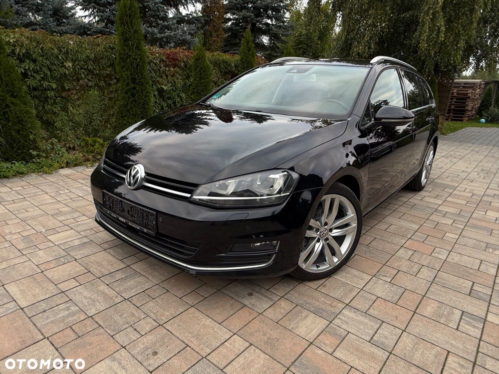 Volkswagen Golf - 1