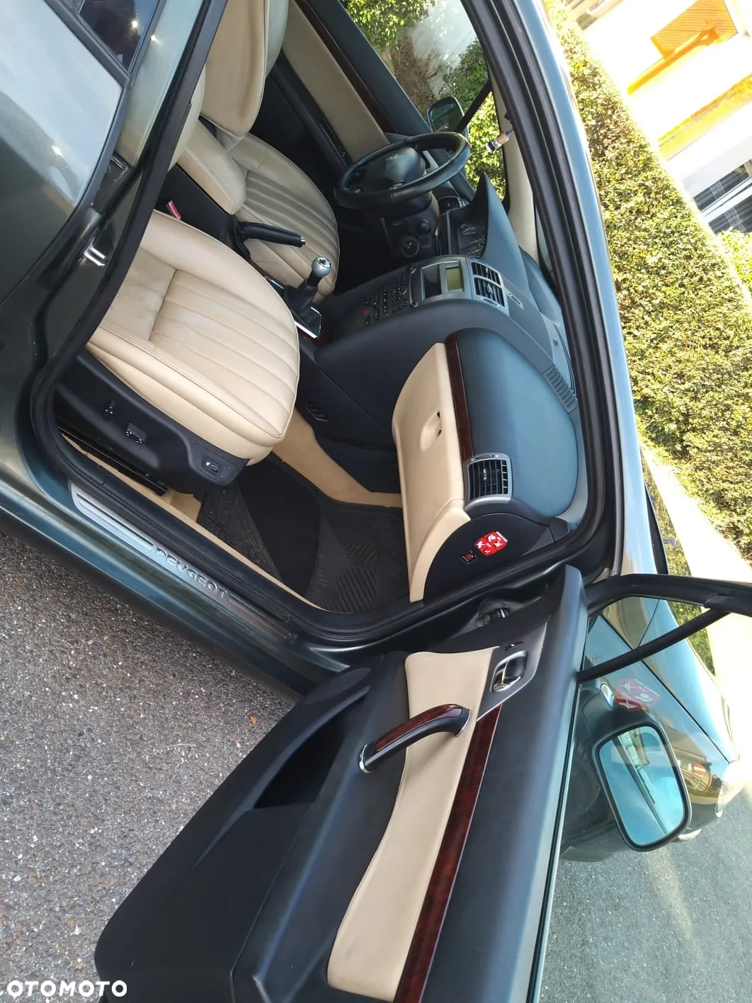 Peugeot 407 1.6 HDI Premium - 16