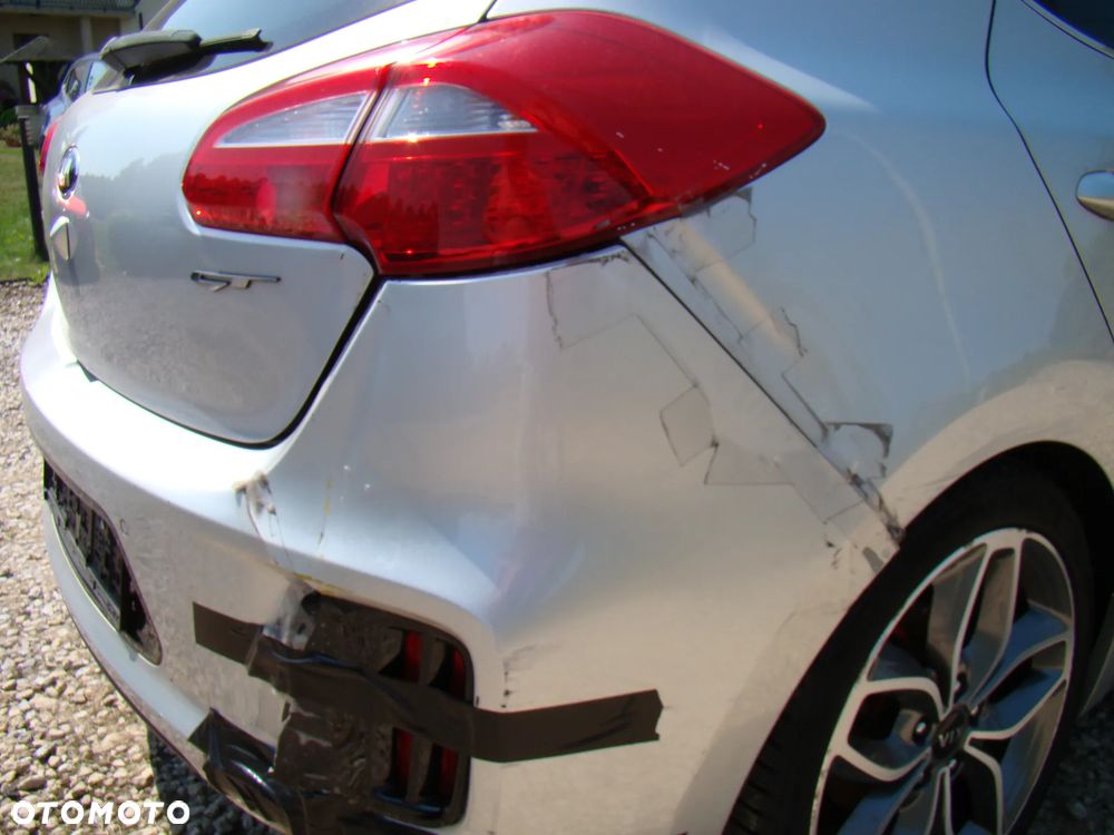 Kia Ceed 1.6 T-GDI GT - 6