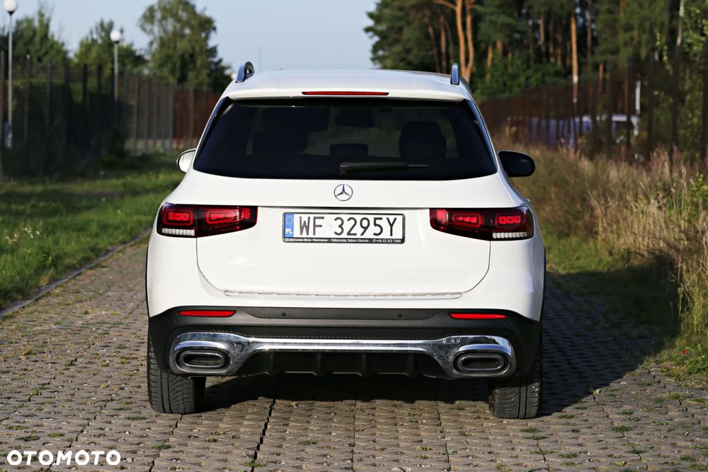 Mercedes-Benz GLB 200 4-Matic AMG Line 8G-DCT - 29