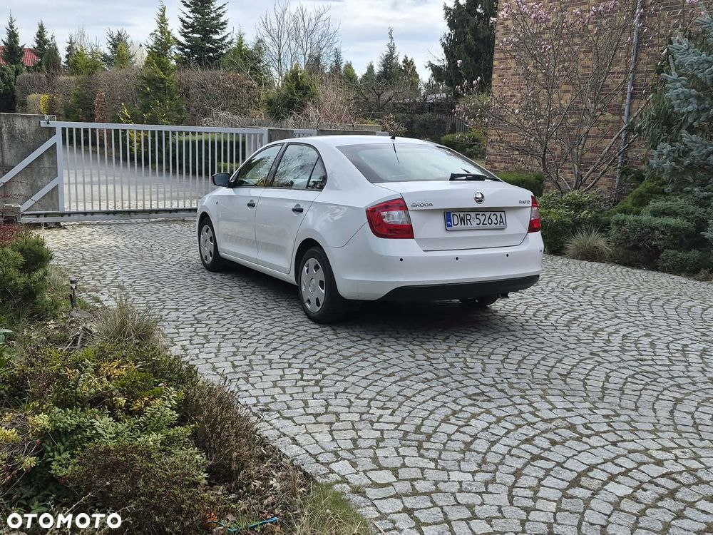 Skoda RAPID - 23