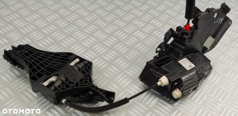 rygiel zamek drzwi prawy prawych przednich LAND ROVER DISCOVERY SPORT L550 - 2